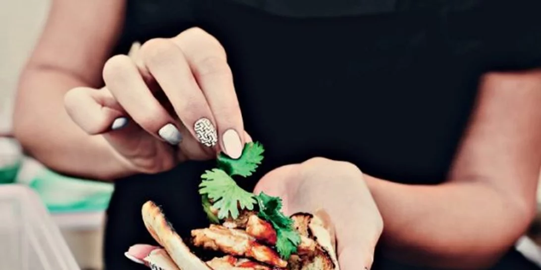 Δεν μπορείς να ελέγξεις τις μερίδες σου και παίρνεις βάρος; Ακολούθησε αυτά τα tips