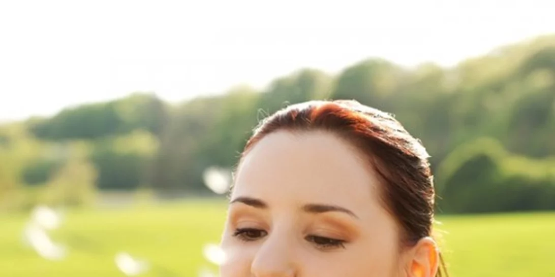 Οι αλλεργίες σού προκαλούν πονοκέφαλο; Δοκίμασε αυτό το κόλπο με το μασάζ δακτύλων!