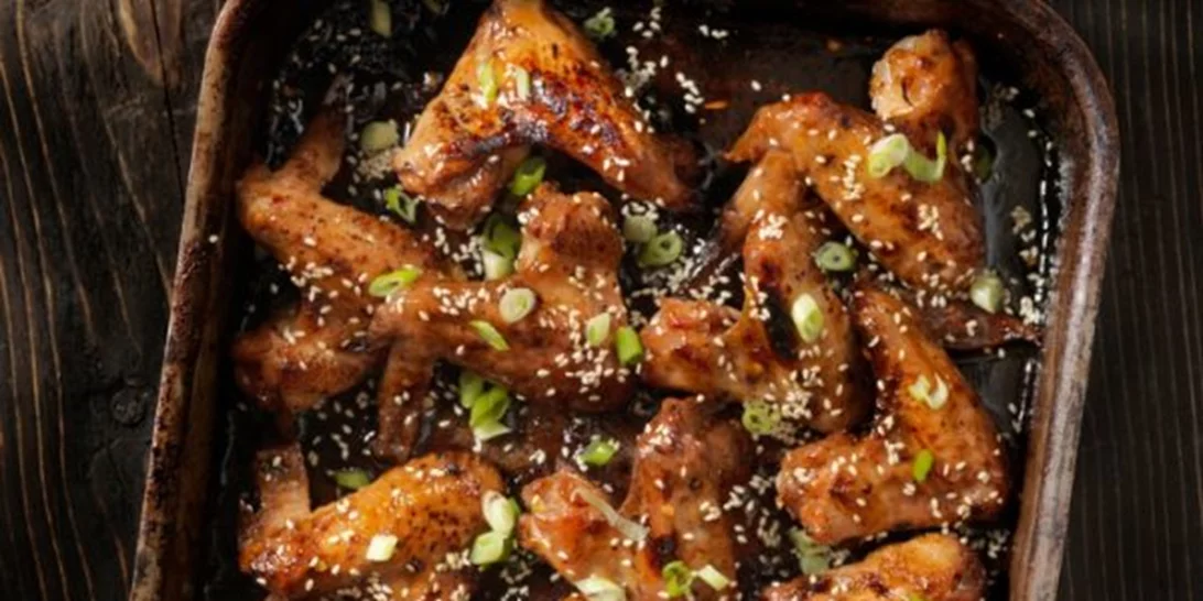 Ψητές φτερούγες κοτόπουλου με σόγια και lime μόνο με 110 θερμίδες