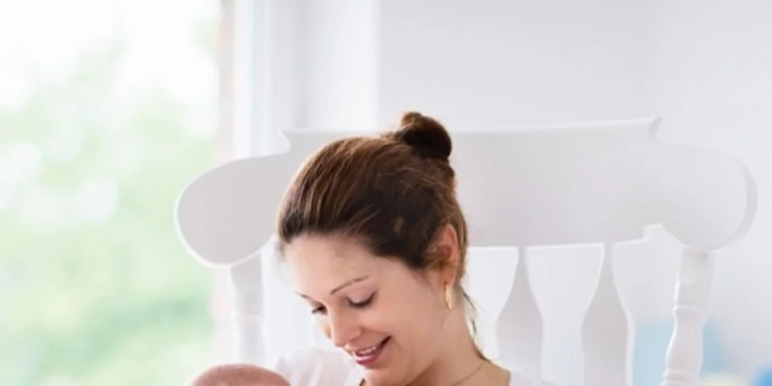 Έχω αρκετό γάλα; Αυτές είναι οι ενδείξεις πως θηλάζεις σωστά (και πώς να αυξήσεις το γάλα)