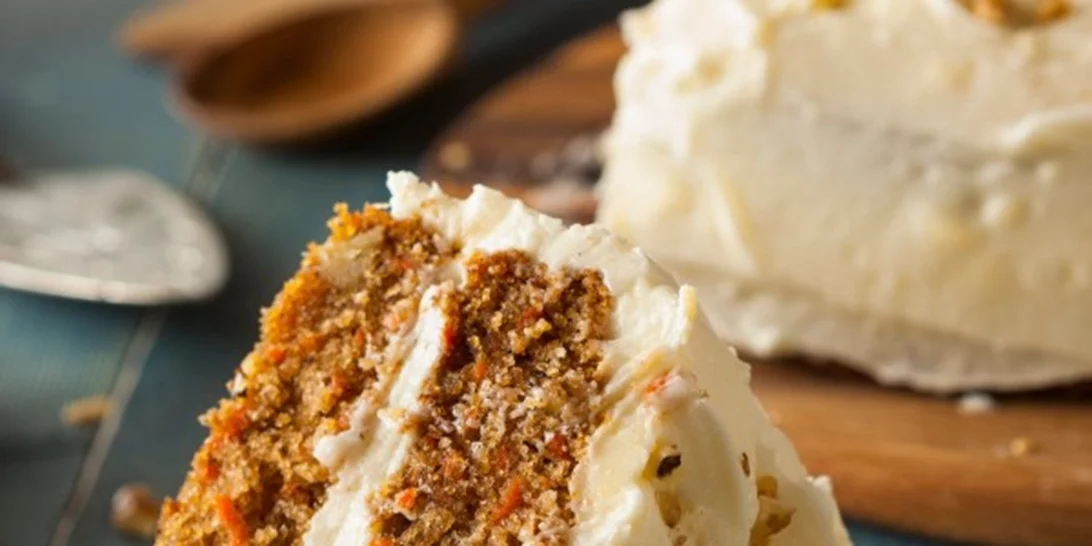 Συνταγή για κέικ καρότου από την Υβόννη Μπόσνιακ