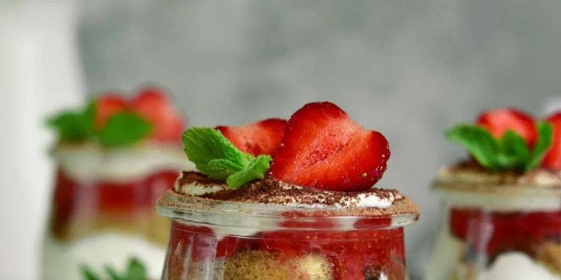 Εύκολα γλυκά με λίγες θερμίδες από το διαιτολόγο (τσιζκέικ χωρίς θερμίδες και άλλες ιδέες)