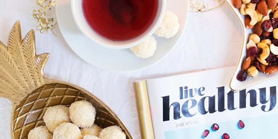 Ωμοφαγικοί κουραμπιέδες με καρύδα χωρίς γλουτένη και vegan