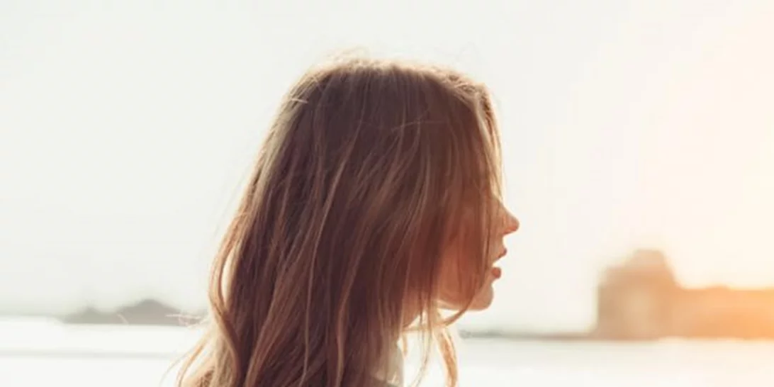 Μοναχικότητα: Εσύ ξέρεις να περνάς (και) μόνη σου καλά; Έτσι θα είσαι ευτυχισμένη και μόνη σου