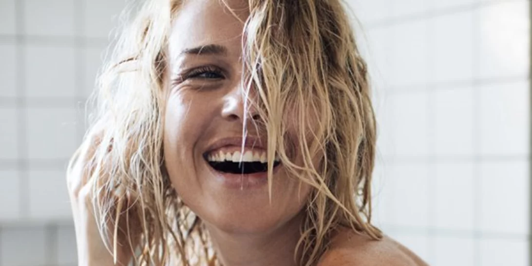 4 φυσικοί τρόποι για να ανοίξεις το χρώμα των μαλλιών σου!