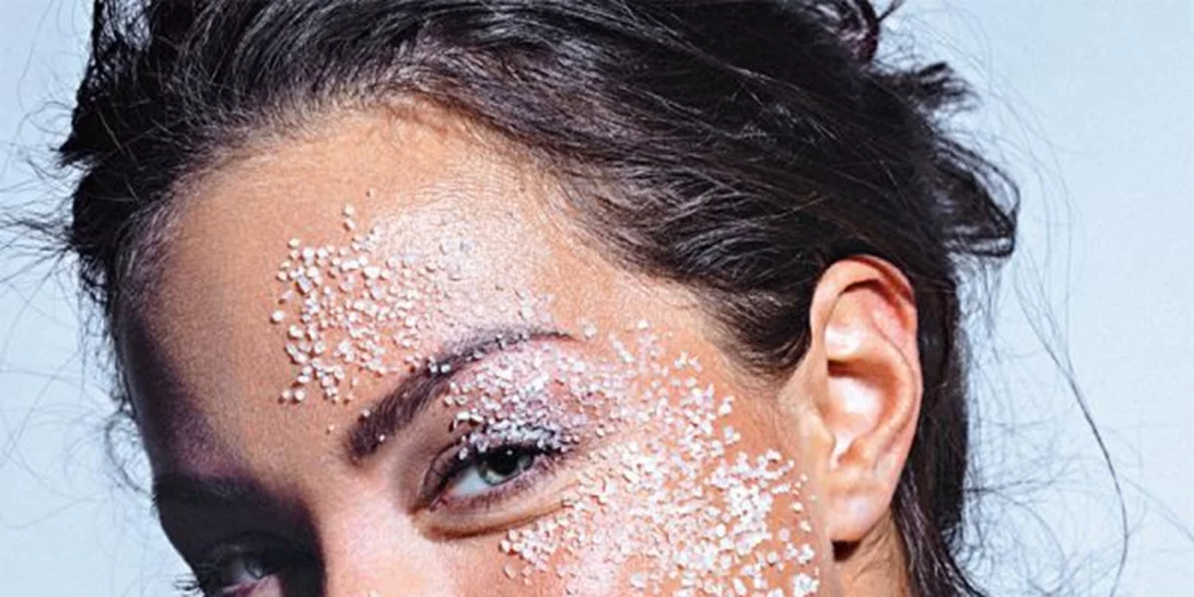 3 εύκολα σπιτικά scrubs για πρόσωπο και σώμα