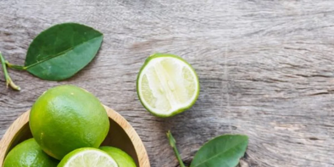 Ποια είναι τα φρούτα με Βιταμίνη C; Πώς να χρησιμοποιήσεις ολόκληρο το φρούτο, από τη φλούδα μέχρι το χυμό του