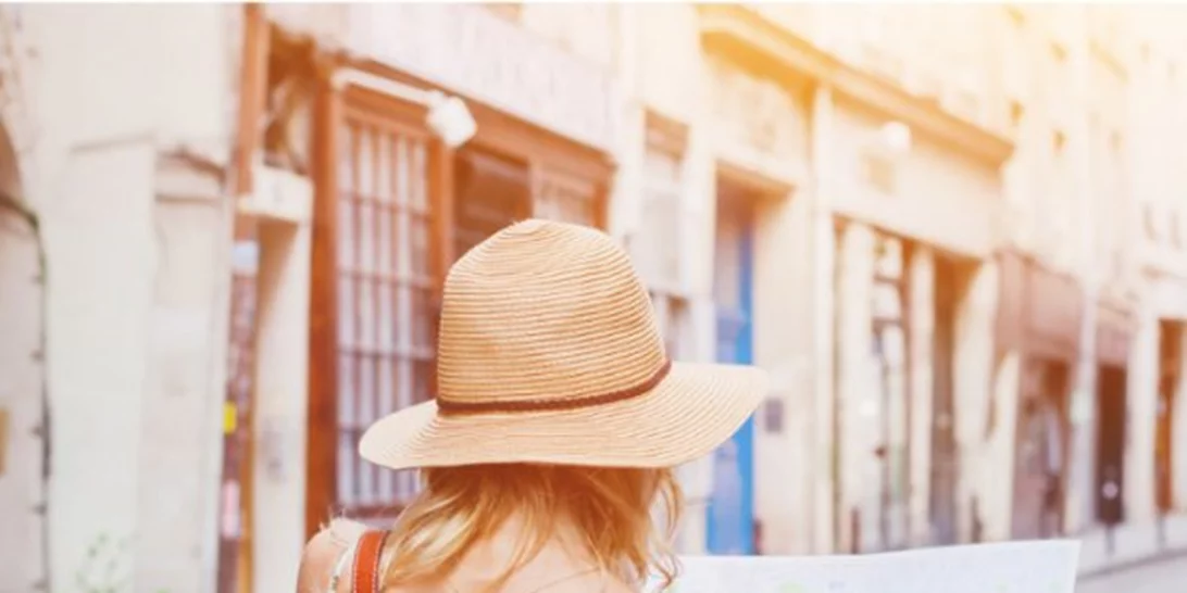 Πώς θα ταξιδέψεις στον κόσμο; Διάβασε τα μυστικά της travel blogger