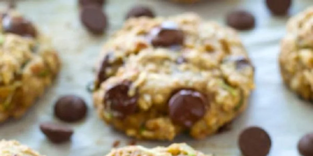 Μπισκότα βρόμης με σοκολάτα, μπανάνα και κρυμμένο κολοκυθάκι!