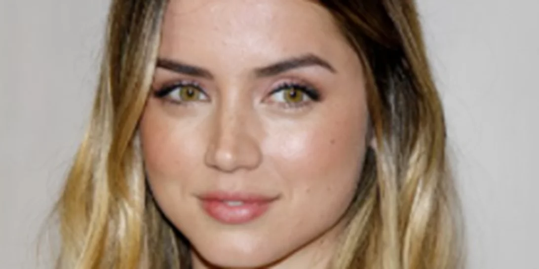Ana de Armas | Fans της μήνυσαν την Universal επειδή δεν εμφανίστηκε στο ‘Yesterday’