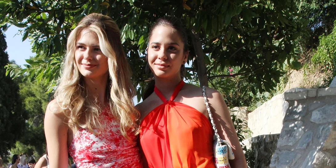 Aλεξάνδρα Κωστοπούλου | Οι κοσμοπολίτικες διακοπές σε Ελλάδα και Saint Tropez & το θεϊκό κορμί της πάνω σε σκάφος