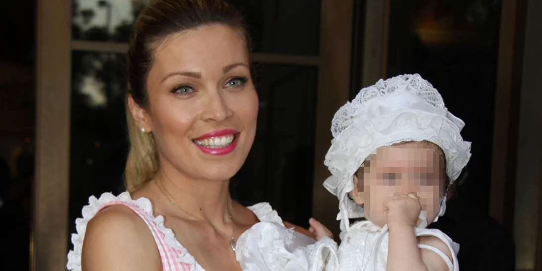 Celebrity βαφτίσεις | Τι επέλεξαν να φορέσουν οι διάσημες Ελληνίδες μαμάδες;