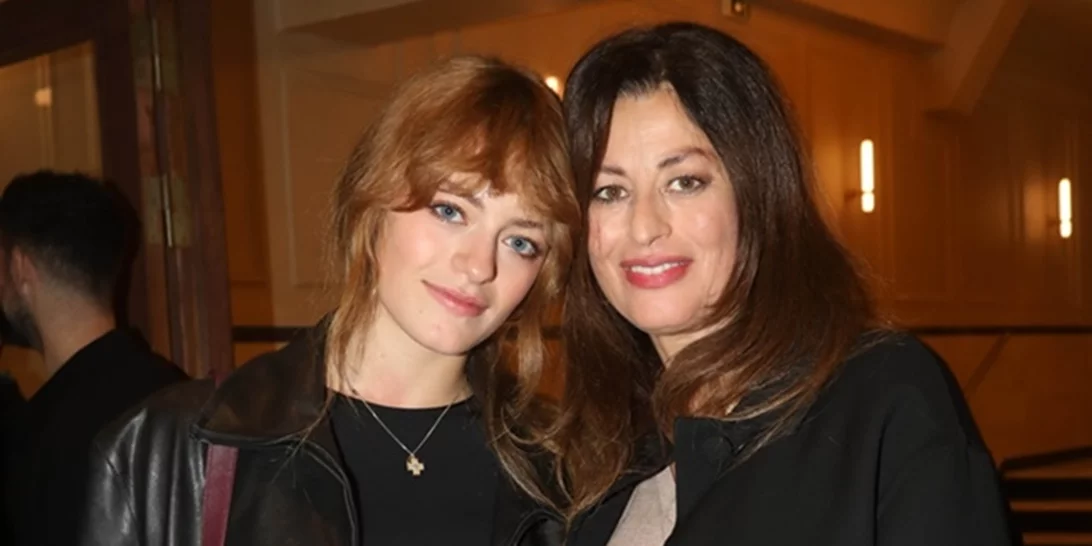 Δωροθέα Μερκούρη | Σε βραδινή έξοδο με τις κόρες της, Γαία και Ηλέκτρα, σε κινέζικο εστιατόριο