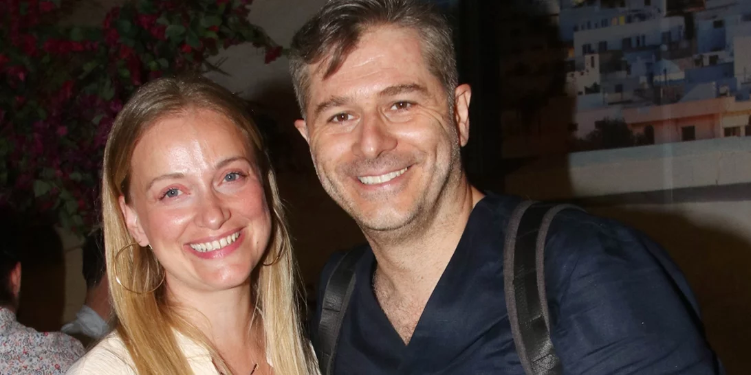 Ο Αλέξανδρος Μπουρδούμης απαθανατίζει τη Λένα Δροσάκη στην πιο τρυφερή στιγμή με τον γιο τους, Αναστάση