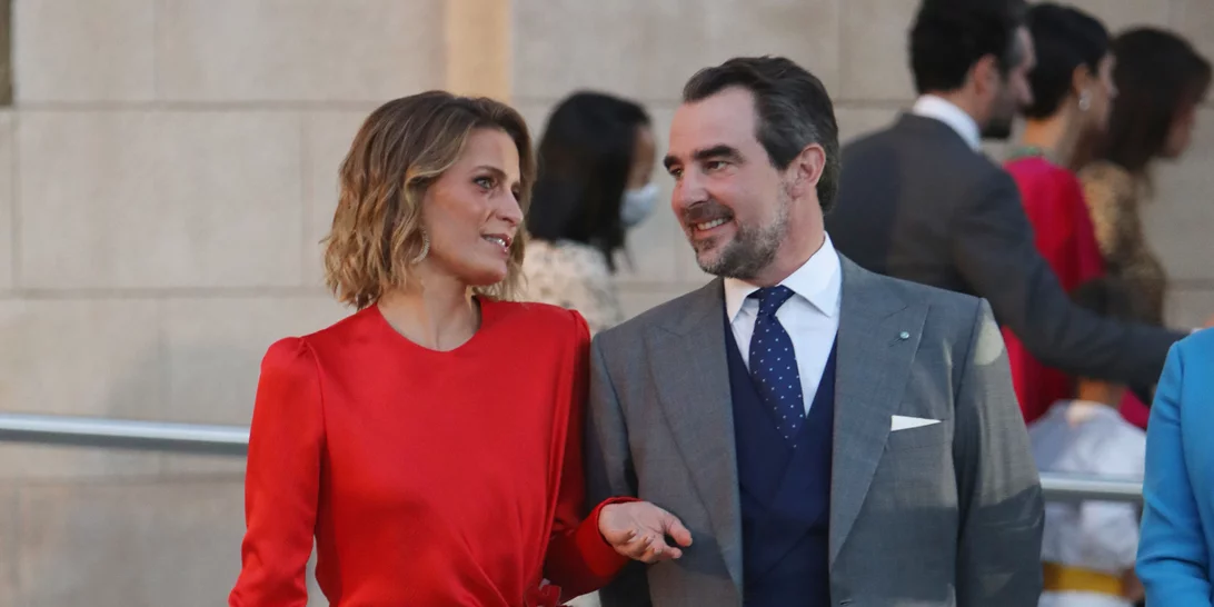 Νικόλαος και Τατιάνα Μπλάτνικ στο κέντρο της Αθήνας με την Άννα Μαρία Γλύξμπουργκ - Η πρωινή έξοδος με επίσημη εμφάνιση