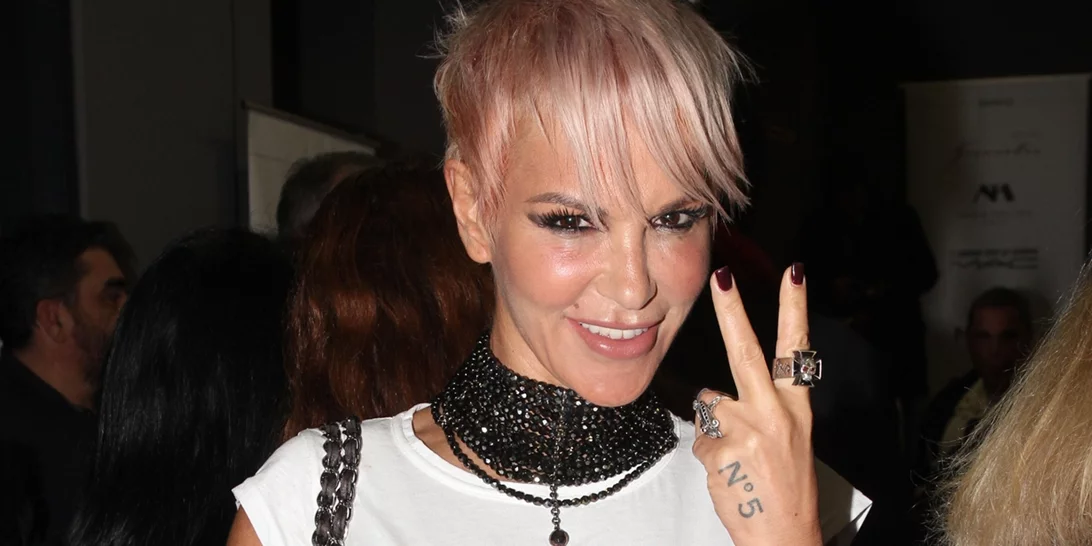 Αγνώριστη η Νατάσα Καλογρίδη | Δείτε τη μεγάλη αλλαγή στην εμφάνισή της