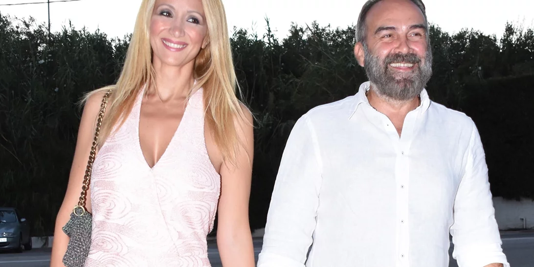 Γρηγόρης Γκουντάρας - Ναταλί Κάκκαβα | Ο εντυπωσιακός γάμος με καλεσμένη την Ελένη Μενεγάκη