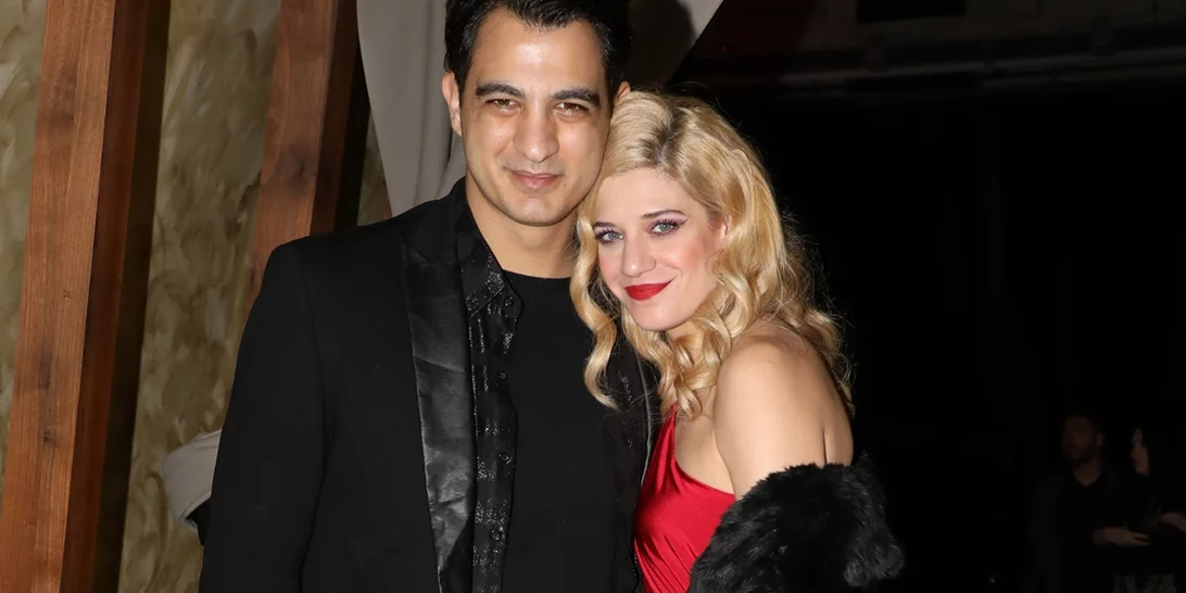 Τζένη Θεωνά - Δήμος Αναστασιάδης | Η σπάνια δημόσια και πολύ εκκεντρική εμφάνιση του ζευγαριού