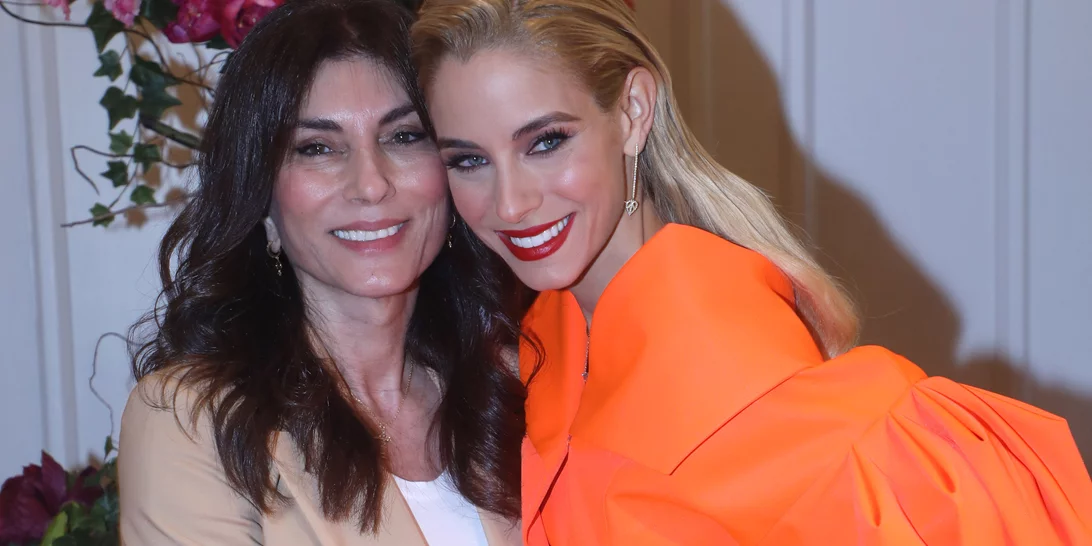 Δούκισσα Νομικού | "Σε ευχαριστώ μαμά μου γιατί όση αγάπη έδωσες σε εμάς άλλη τόση δίνεις στα παιδιά μου, στα εγγόνια σου."