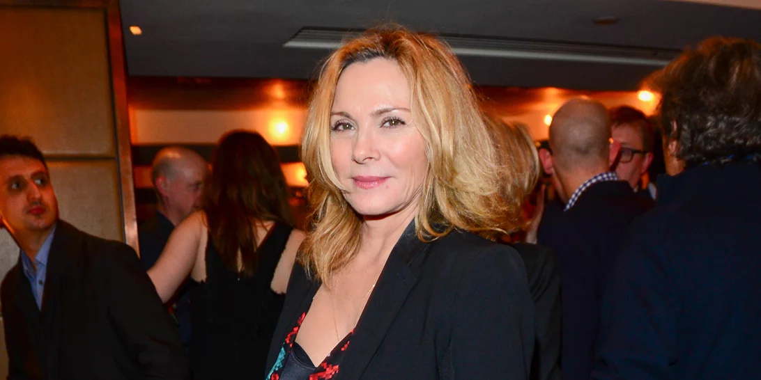What a body | H Κim Cattrall ποζάρει με μαγιό στα 65 της και είναι όπως ακριβώς περίμενες