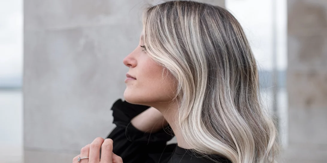 5 χτενίσματα που μας κάνουν να φαινόμαστε μεγαλύτερες