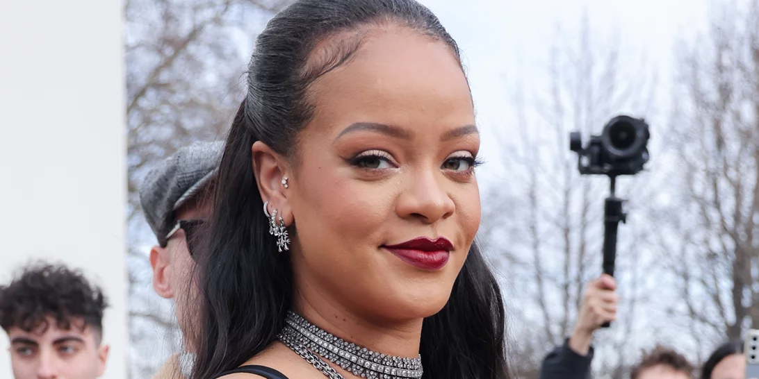 H Rihanna ανακηρύχθηκε η νεότερη αυτοδημιούργητη δισεκατομμυριούχος, σύμφωνα με το Forbes