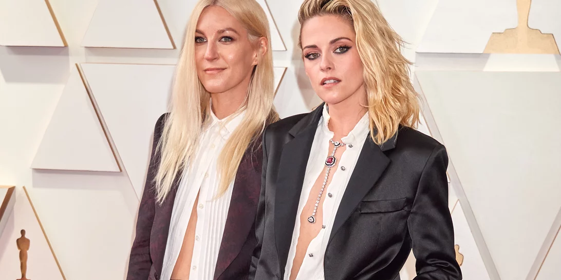 Kristen Stewart | Το φιλί με την αρραβωνιαστικιά της στο κόκκινο χαλί, έκλεψε την παράσταση