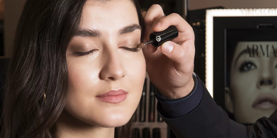 Beauty Giveaway | Διεκδίκησε μια υπηρεσία μακιγιάζ αλλά και την πιο viral mascara που κυκλοφορεί τώρα