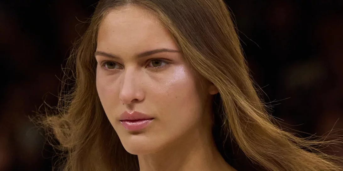 5 SOS skincare συμβουλές για λάμψη και αισθητά νεανική όψη στην επιδερμίδα