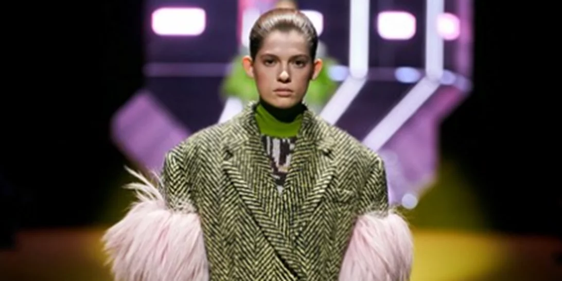 Kristy Ponomar | Η ιστορία του μοντέλου από την Ουκρανία που έβαλε τα κλάματα στα παρασκήνια του show Prada