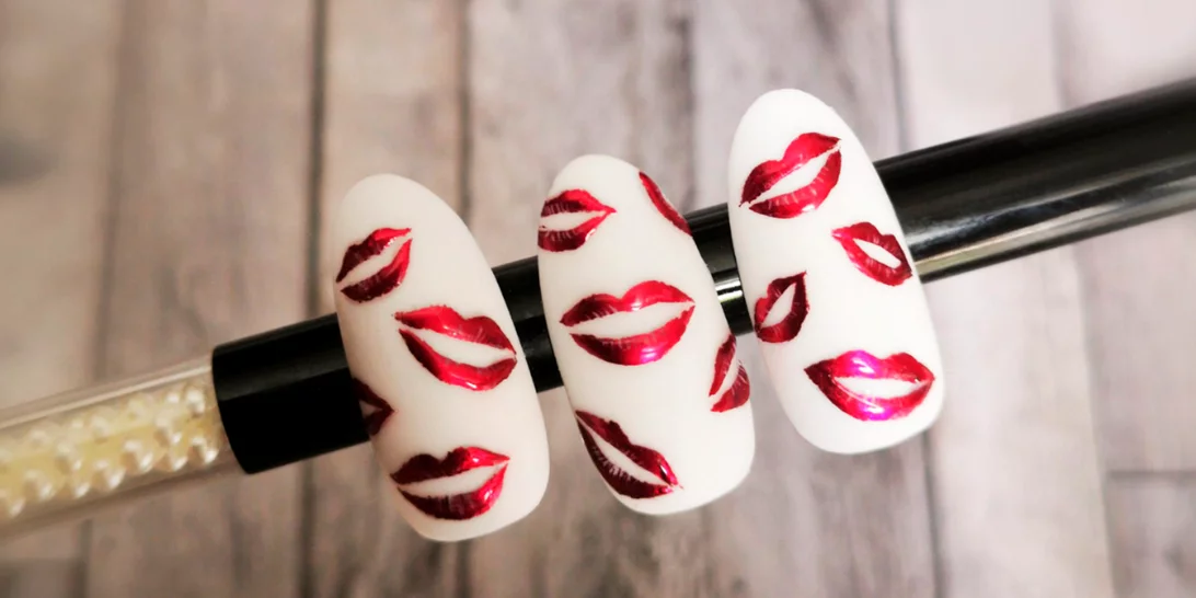 Ψάχνεις ιδέες μανικιούρ για την ημέρα του Αγίου Βαλεντίνου; Σου βρήκαμε τις καλύτερες