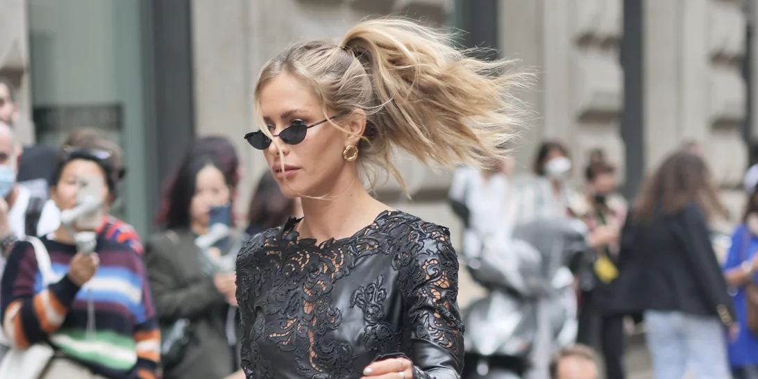 Perfect hair in the rain | 5 tips για να απαλλαγείς από το φριζάρισμα ακόμα και την πιο βροχερή μέρα