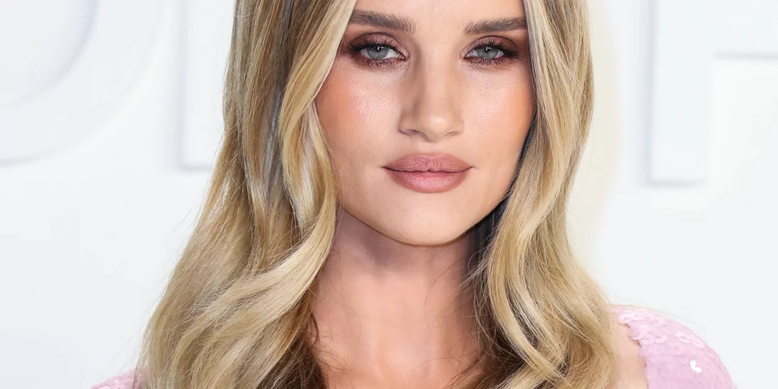 Τα 6 skincare tips που πρέπει να ακολουθούμε σύμφωνα με την αισθητικό της Rosie Huntington-Whiteley