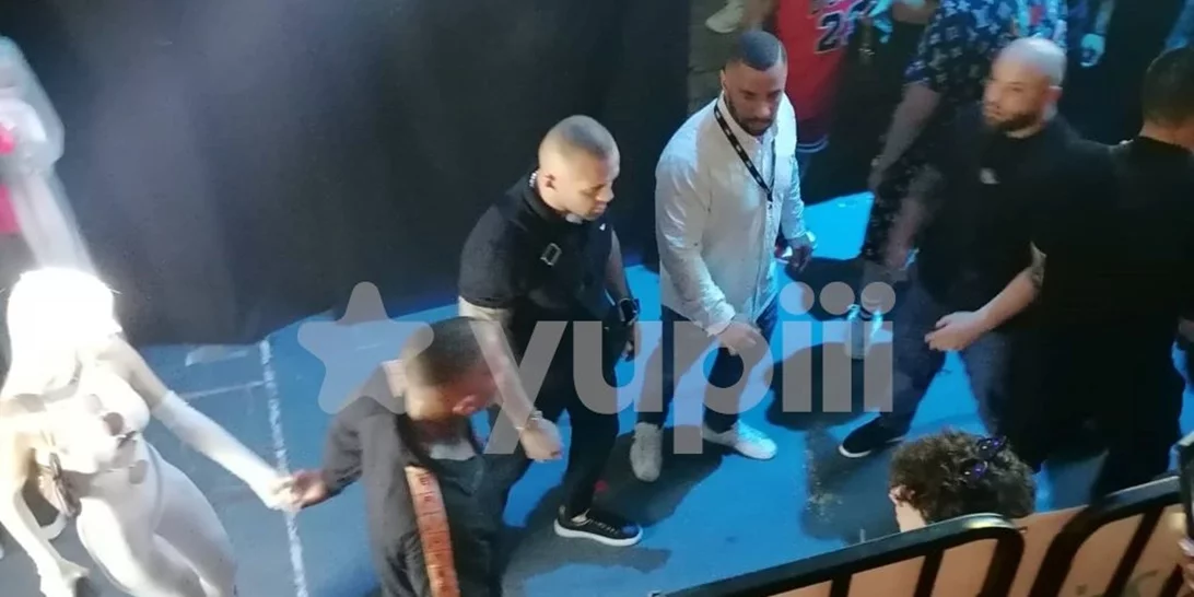 Επεισόδιο μεταξύ SNIK & Light κατά τη διάρκεια των MAD VMA 2022 - Διακόπηκε η απονομή