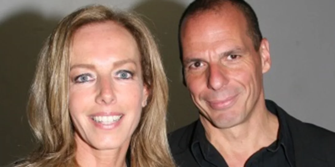 Δανάη Στράτου | Η εντυπωσιακή εμφάνιση σε έξοδό της με τον Γιάνη Βαρουφάκη