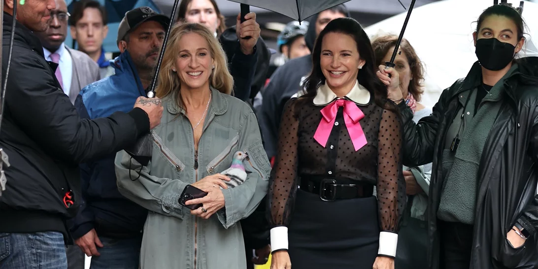 "Δεν είναι κομψή πια" | Οι αντιδράσεις στα social media για το νέο look της Carrie στο 'And Just Like That'