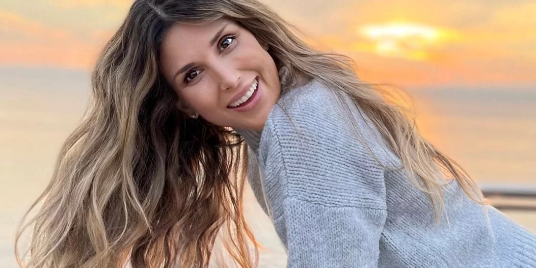 Η Ρούλα Σταματοπούλου ποζάρει με μαγιό στον 7ο μήνα της εγκυμοσύνης της