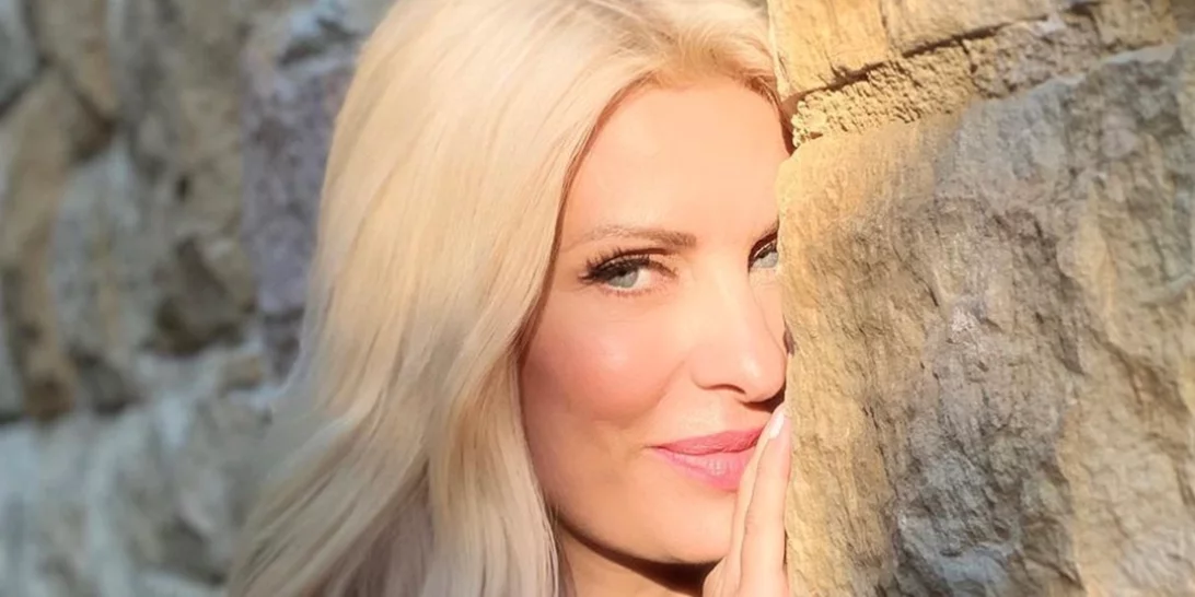 5 + 1 Ελληνίδες celebrities που λατρεύουν να ποζάρουν άβαφες