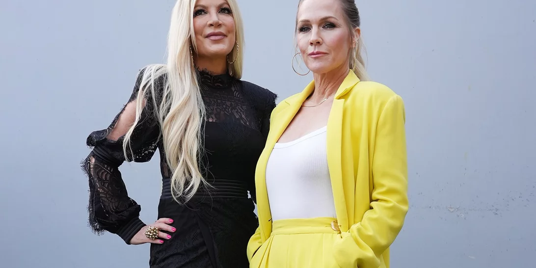 Beverly Hills 90210 | H σκηνή της σειράς που γύρισε ξανά η Tori Spelling με την Jennie Garth 23 χρόνια μετά
