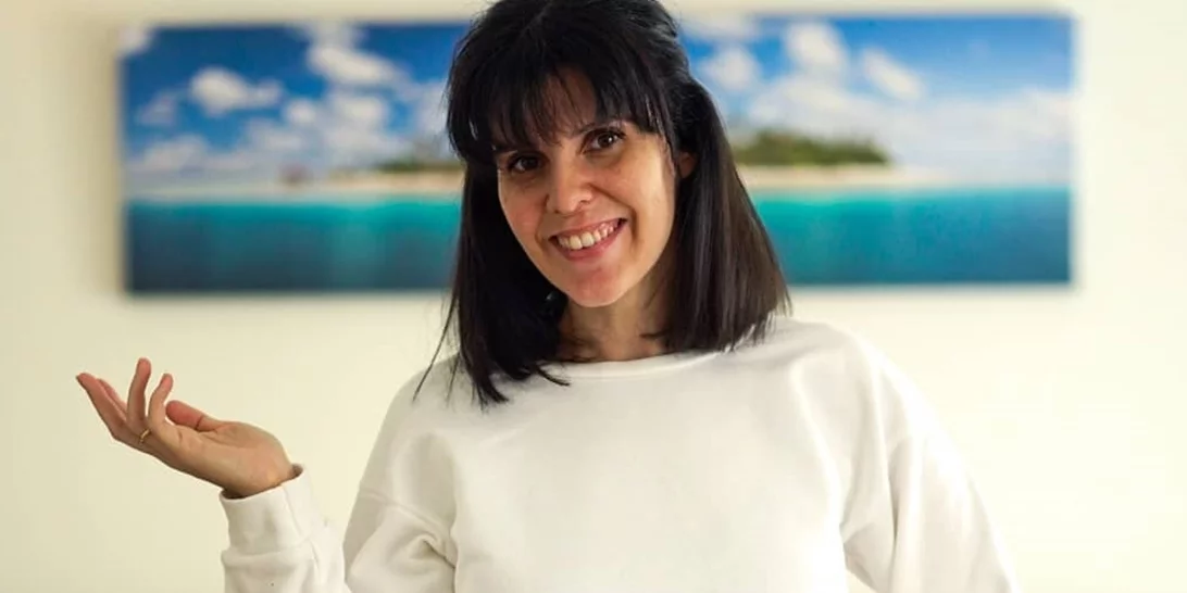 Ηλέκτρα Αστέρη | Κάνει βαρκάδα αγκαλιά με τη μικρή της κόρη, Νεφέλη Μπλέτσα, στο ιστορικό ποτάμι της πόλης Hoi An