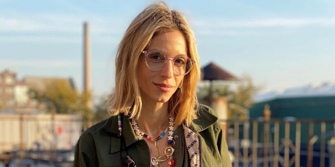 Σοφία Καρβέλα | "Παρακολουθώ νέους και όμορφους ανθρώπους στο Instagram χωρίς παιδιά"