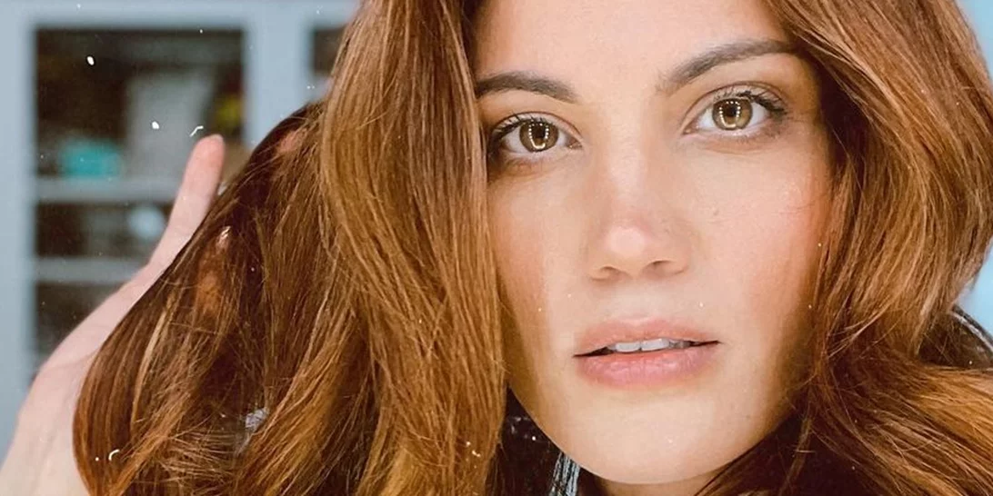 Νέα μέρα, νέο χρώμα μαλλιών για την Μαίρη Συνατσάκη