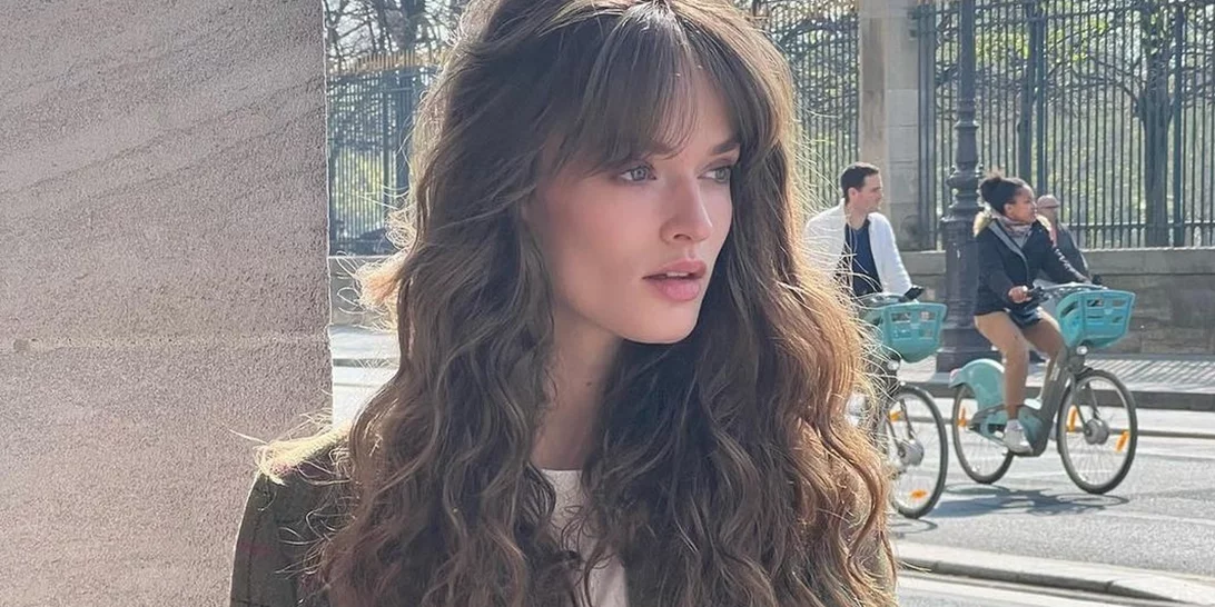 Θες να μακρύνεις τα μαλλιά σου γρήγορα; Ακολούθησε το trick των Γαλλίδων για φυσικά μακριά μαλλιά