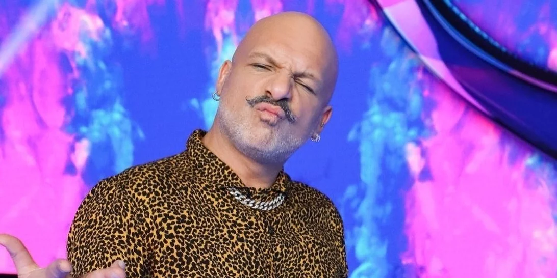 Νίκος Μουτσινάς | Μιλάει ανοιχτά για τη σεξουαλική του ταυτότητα και την προσπάθειά του να υιοθετήσει παιδί