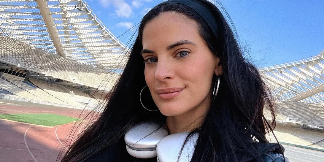 Η Χριστίνα Μπόμπα με την τάση νυχιών που κυριάρχησε στα catwalks