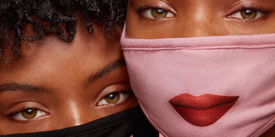 Τι να κάνεις για να μη χαλάει το μακιγιάζ σου με την προστατευτική μάσκα