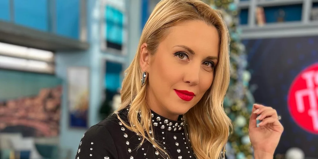 Η Φωτεινή Πετρογιάννη στην πρώτη βόλτα με τον ενός μήνα γιο της