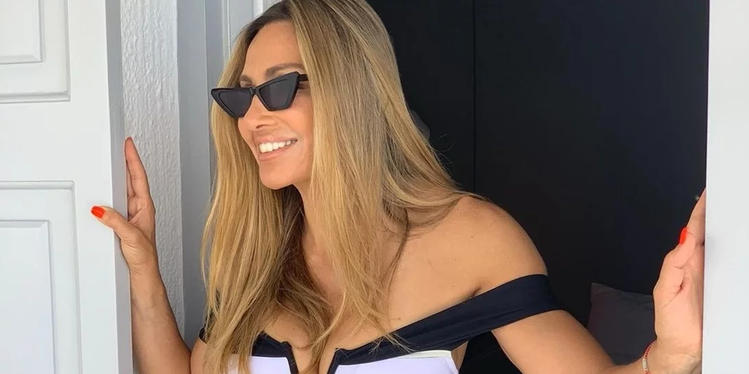 Ελένη Πετρουλάκη | Ποζάρει με τις τρεις μικρότερες κόρες της. Ποια της μοιάζει πιο πολύ;