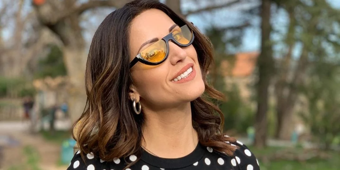 Άλλος άνθρωπος η Σοφία Παυλίδου | Έβαψε τα μαλλιά της στο απόλυτο χρώμα της σεζόν