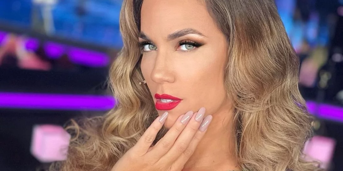 "Είσαι έγκυος;" | Η Κατερίνα Στικούδη δίνει την καλύτερη απάντηση σε όσους σχολιάζουν τα κιλά της